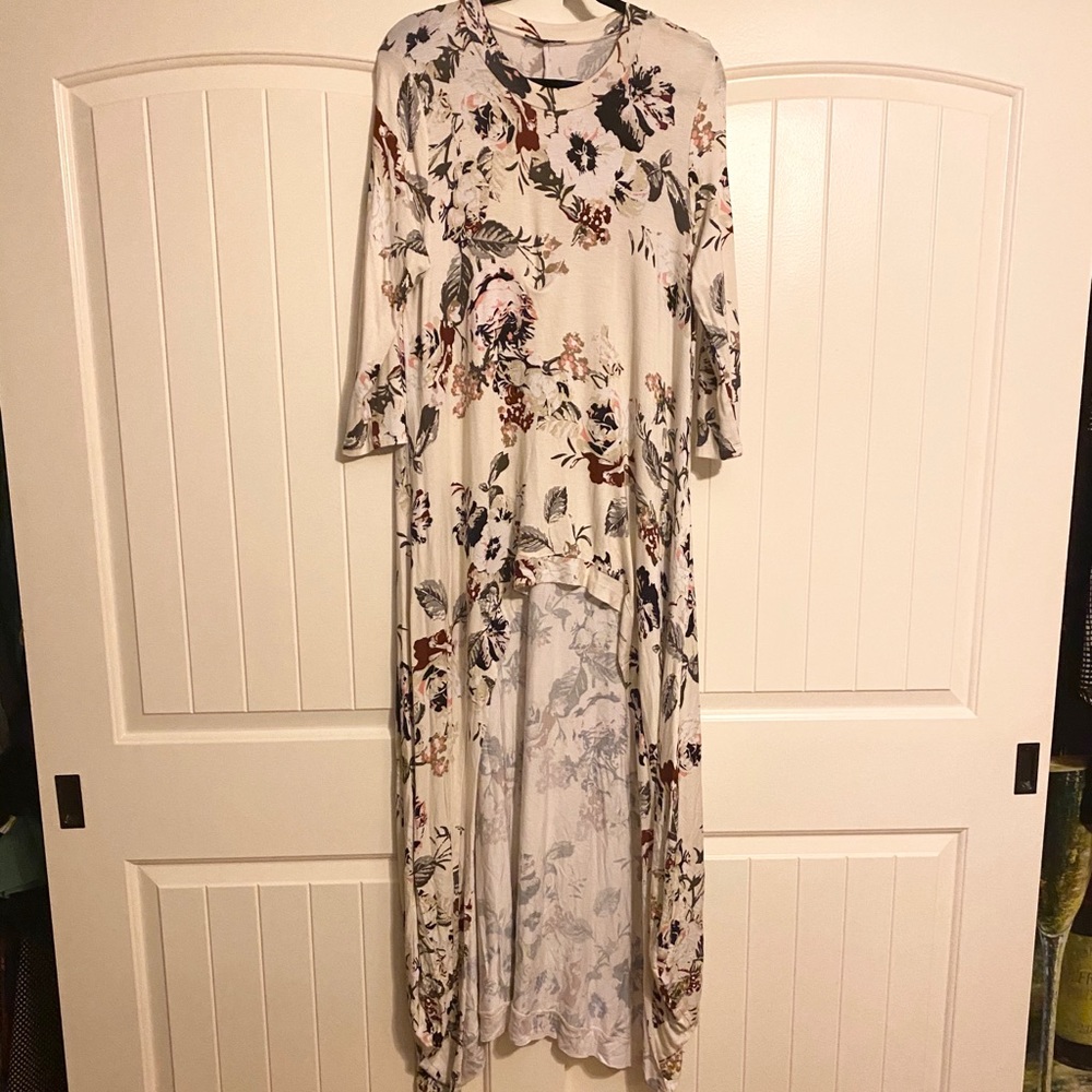 🥀 Annabelle high low top, large